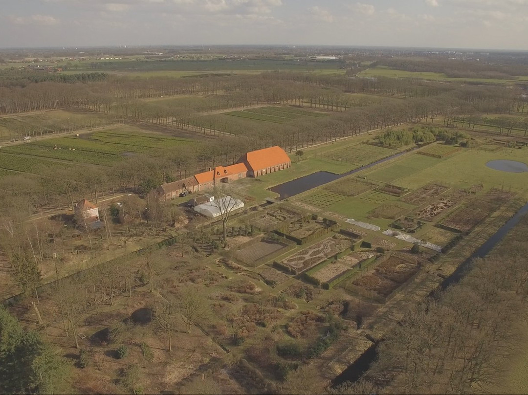 Plantentuin ' De Kleine Boerderij' Merksplas景点图片