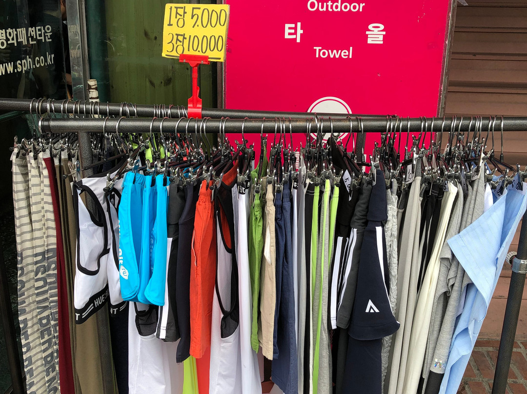东大门综合市场-首尔必去景点