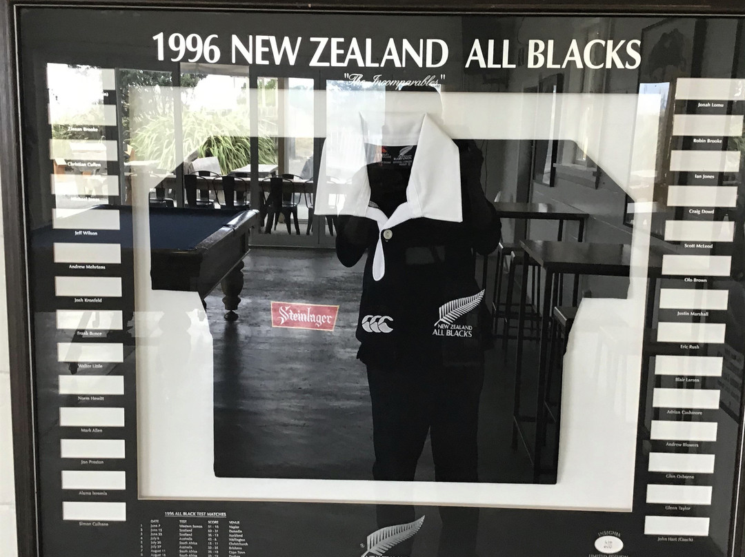 Lake Ferry Hotel主图