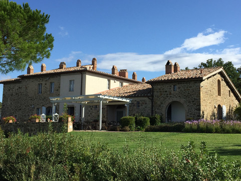 波德尔布里齐奥乡村民宿主图