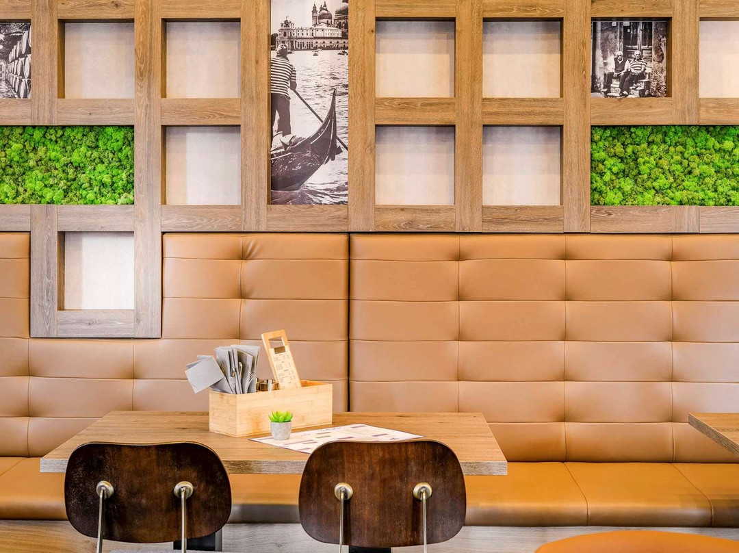 斯图加特格林根美居酒店主图