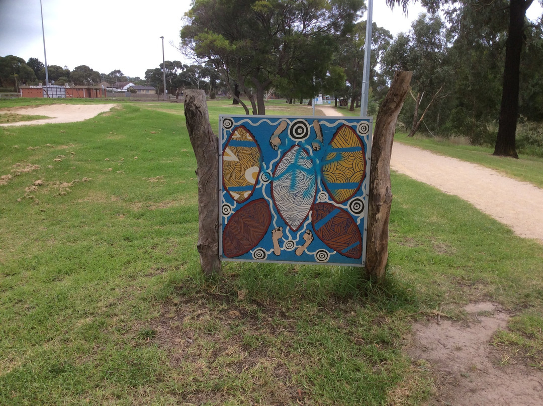 Waterhole Creek Cultural Trail-摩威必去景点