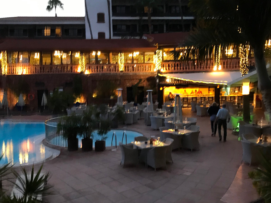 Hotel Parque Tropical主图