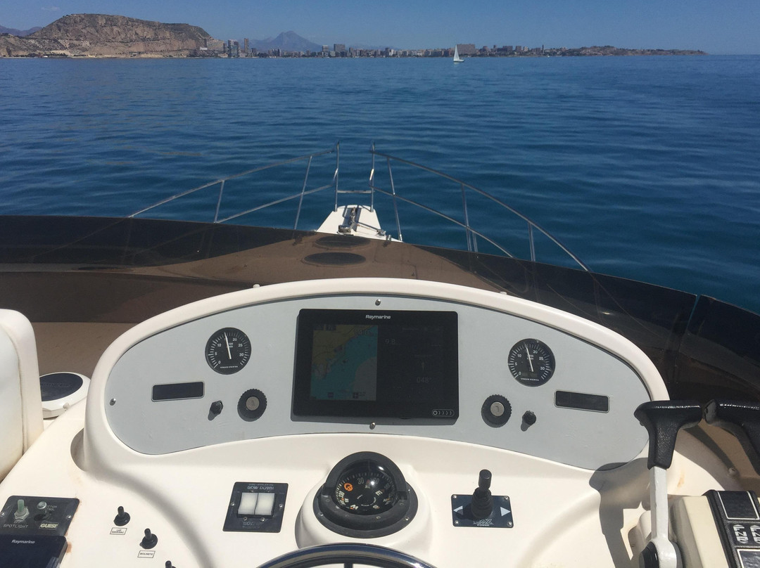 Kaizen Yacht-阿利坎特省必去景点
