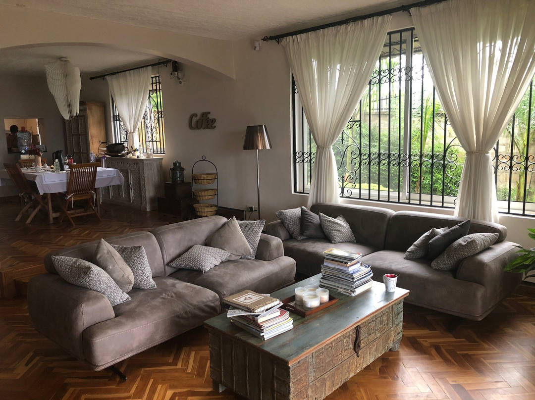 Ewaange - A Casa Mia主图