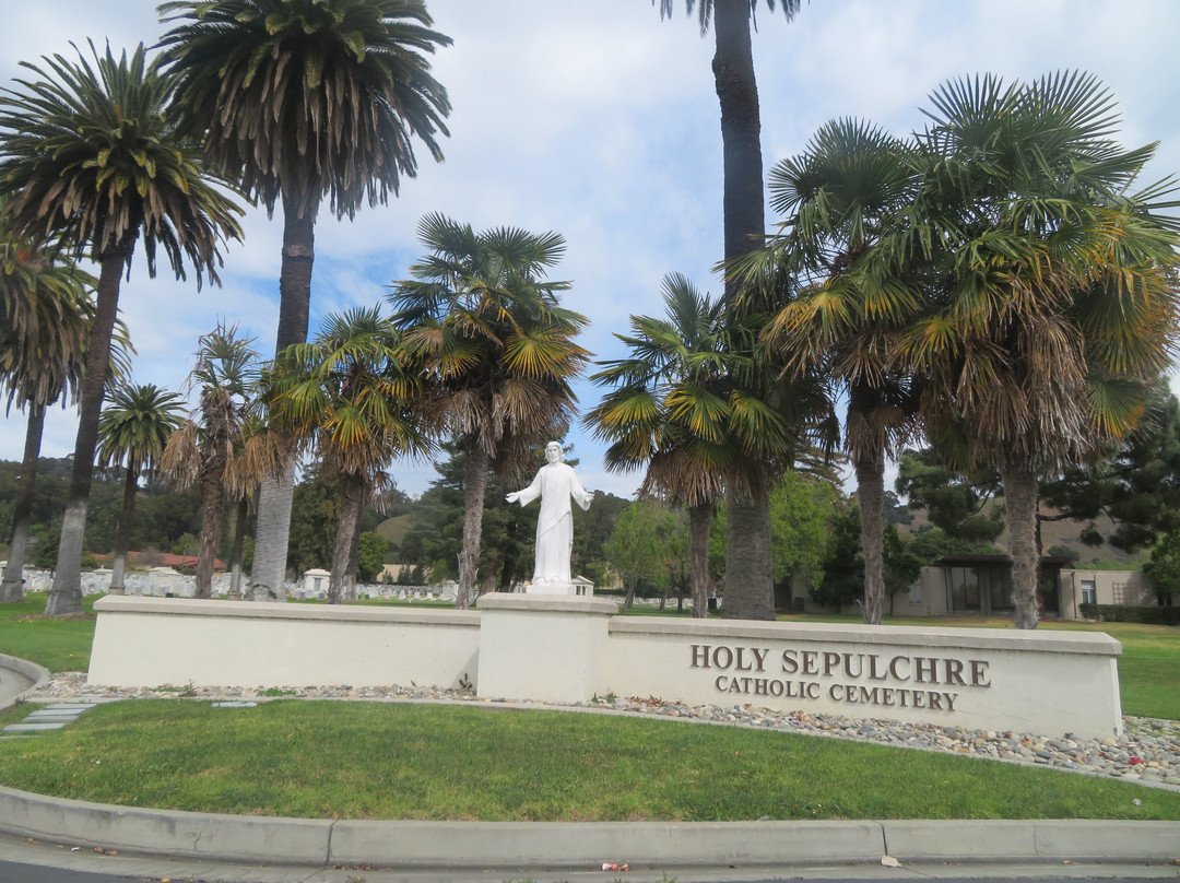 Holy Sepulchre Catholic Cemetery景点图片