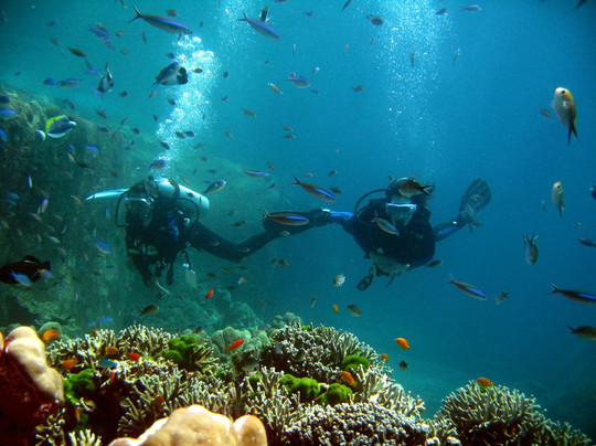 Raya Divers-拉克山必去景点