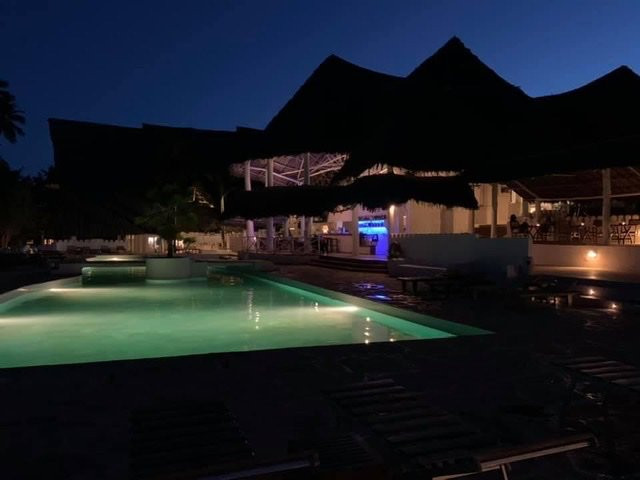 钻石马潘兹海滩全包式酒店主图