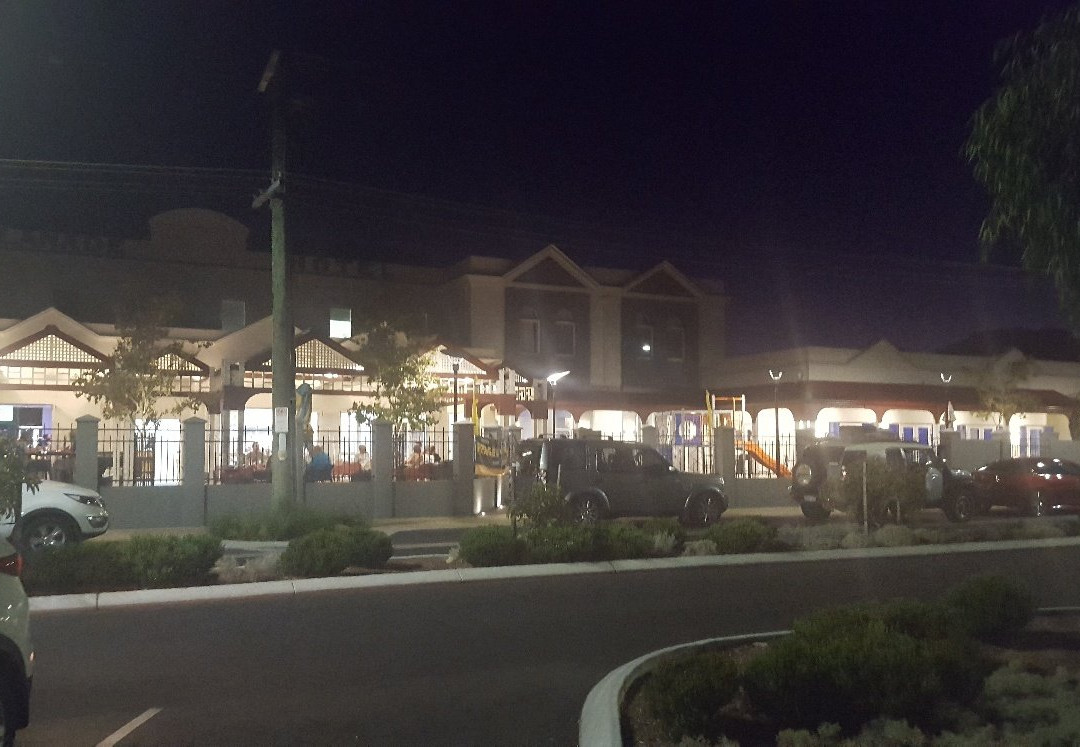 Esplanade Hotel主图