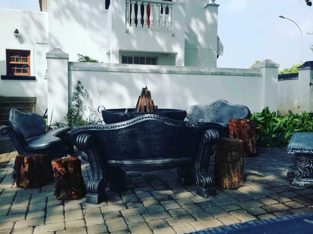 Oak View Manor主图