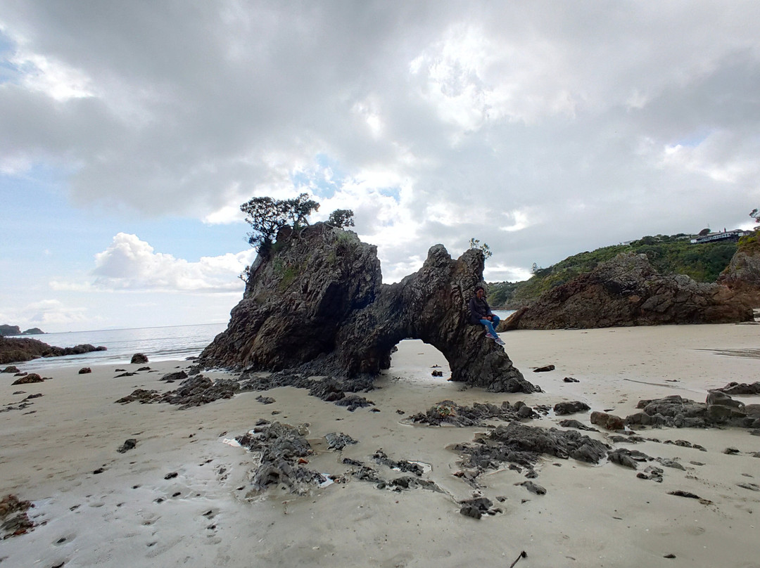 Oneroa Beach景点图片