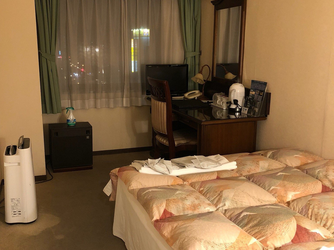 弘前公园酒店主图