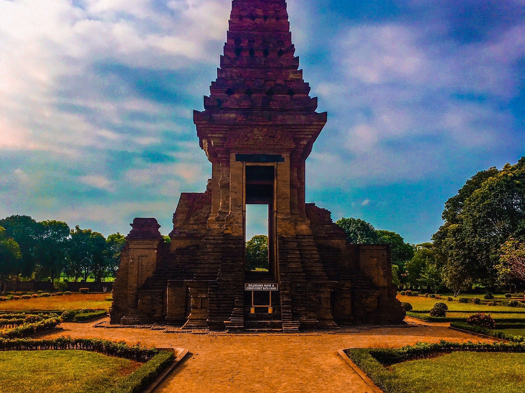Candi Bajangratu景点图片