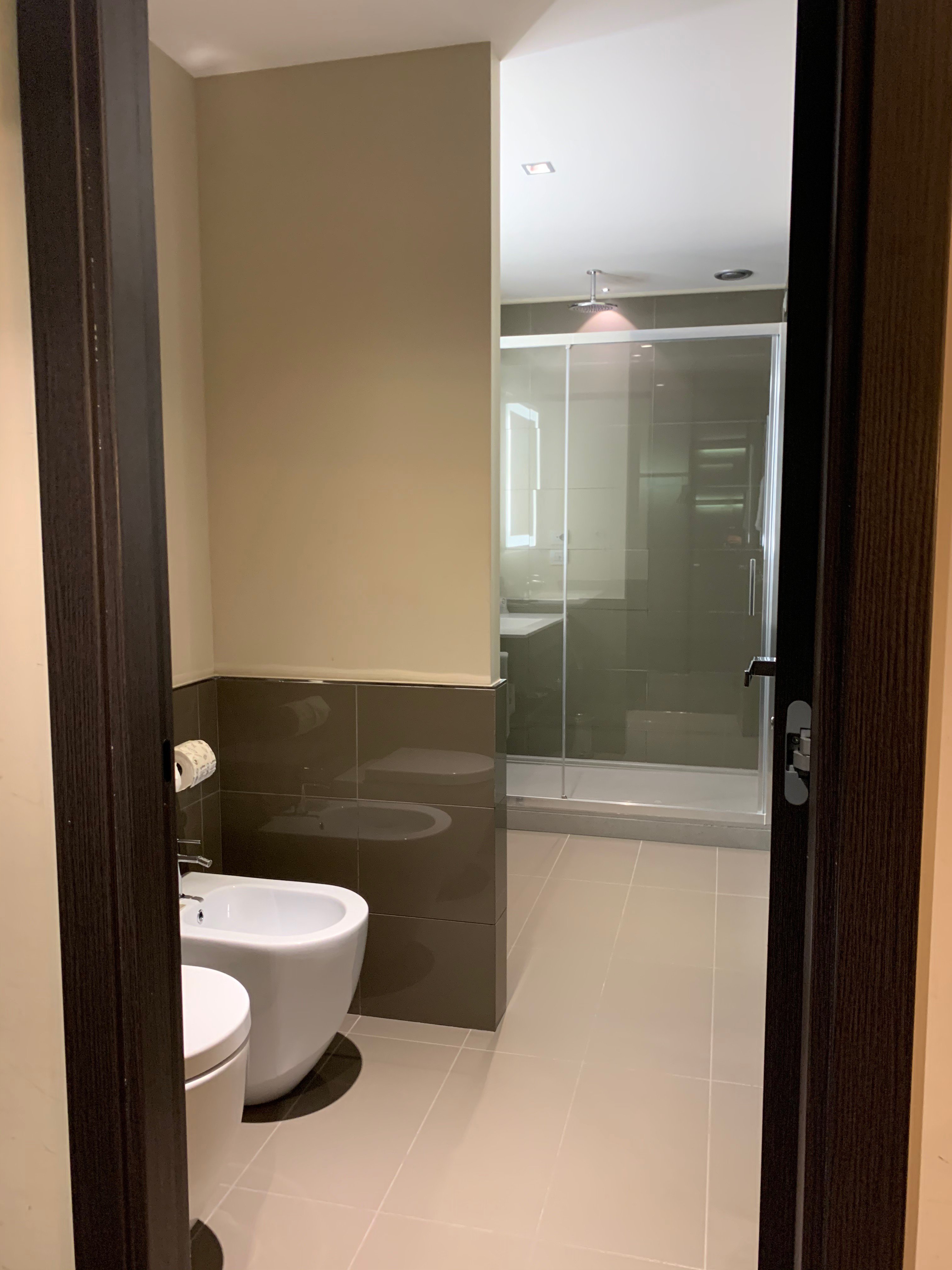 EGO Hotel Ancona-浴室