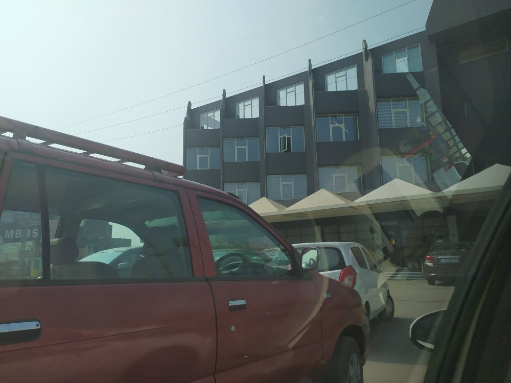 Hotel Way Wait主图