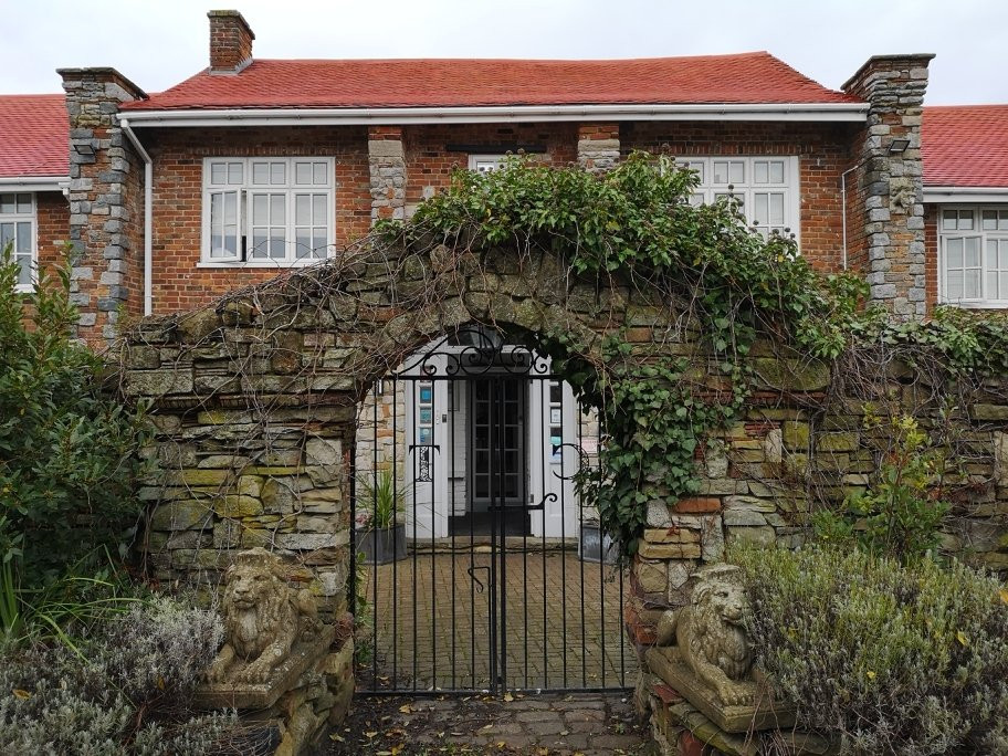 新月特纳酒店主图