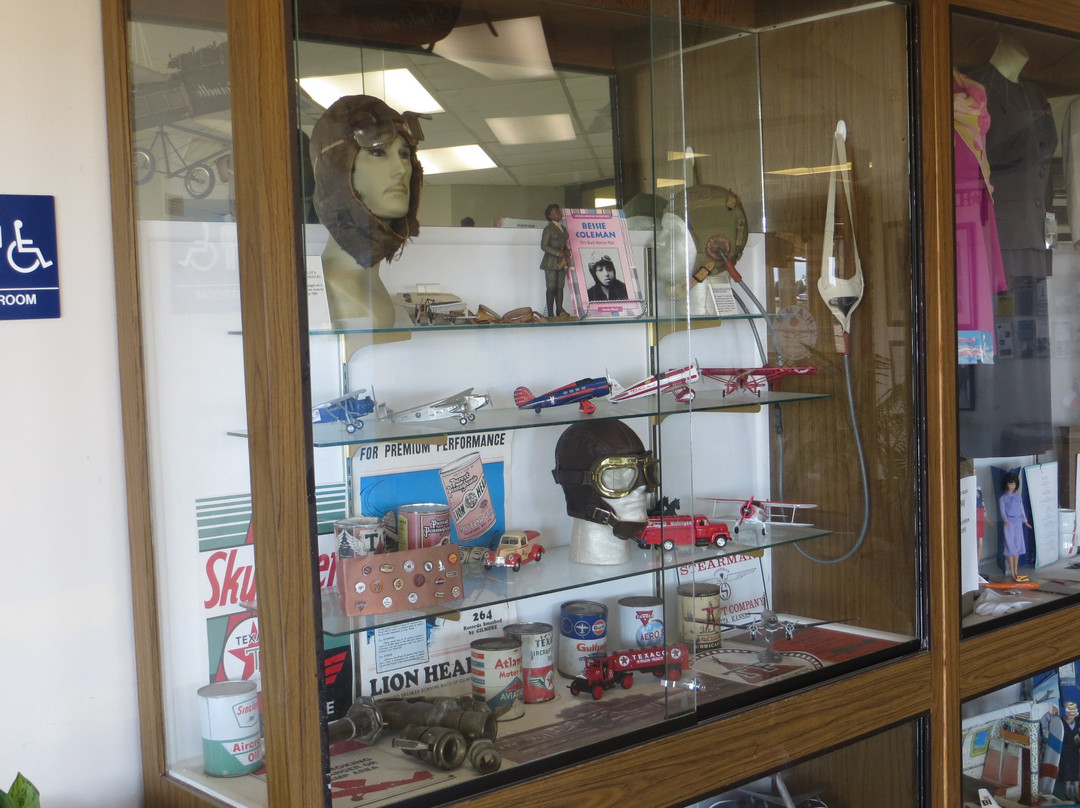 Historic Aviation Memorial Museum景点图片