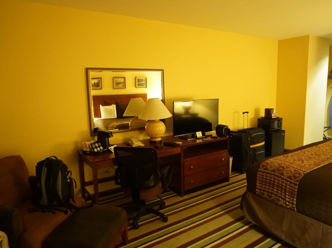 孟科匹传统套房酒店主图