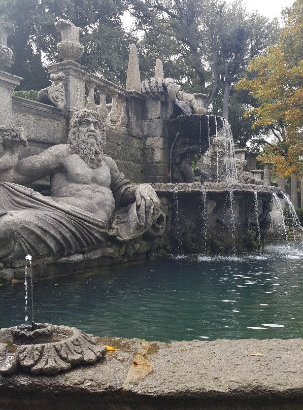 Fontana Dei Fiumi-Bagnaia必去景点