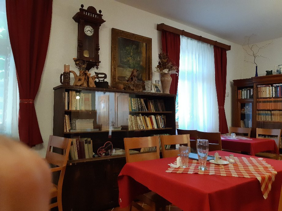 Vadszolo Szallo es Etterem Bakonybel主图