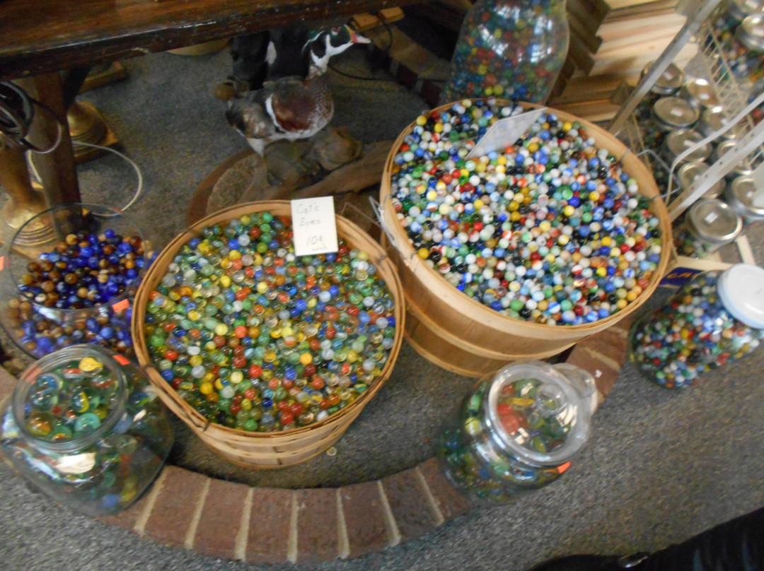 Lee's Legendary Marbles and Collectibles景点图片