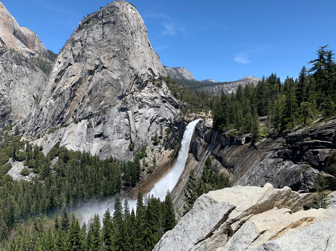 Nevada Falls Loop景点图片