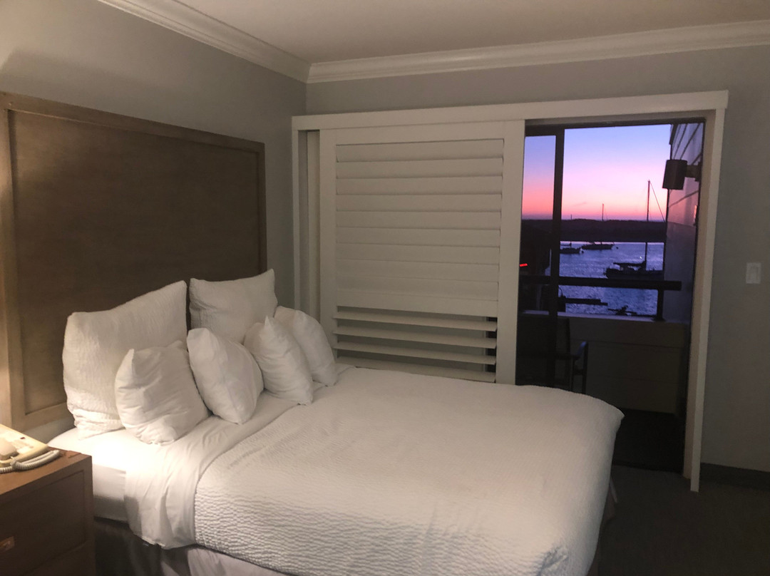 内河码头456号套房宾馆主图