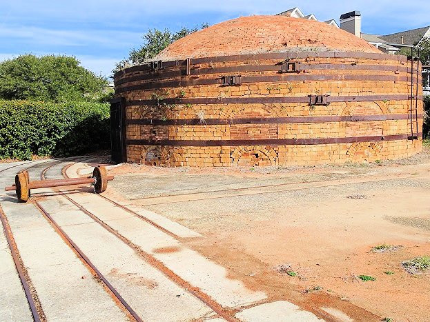 Guignard Brick Works景点图片