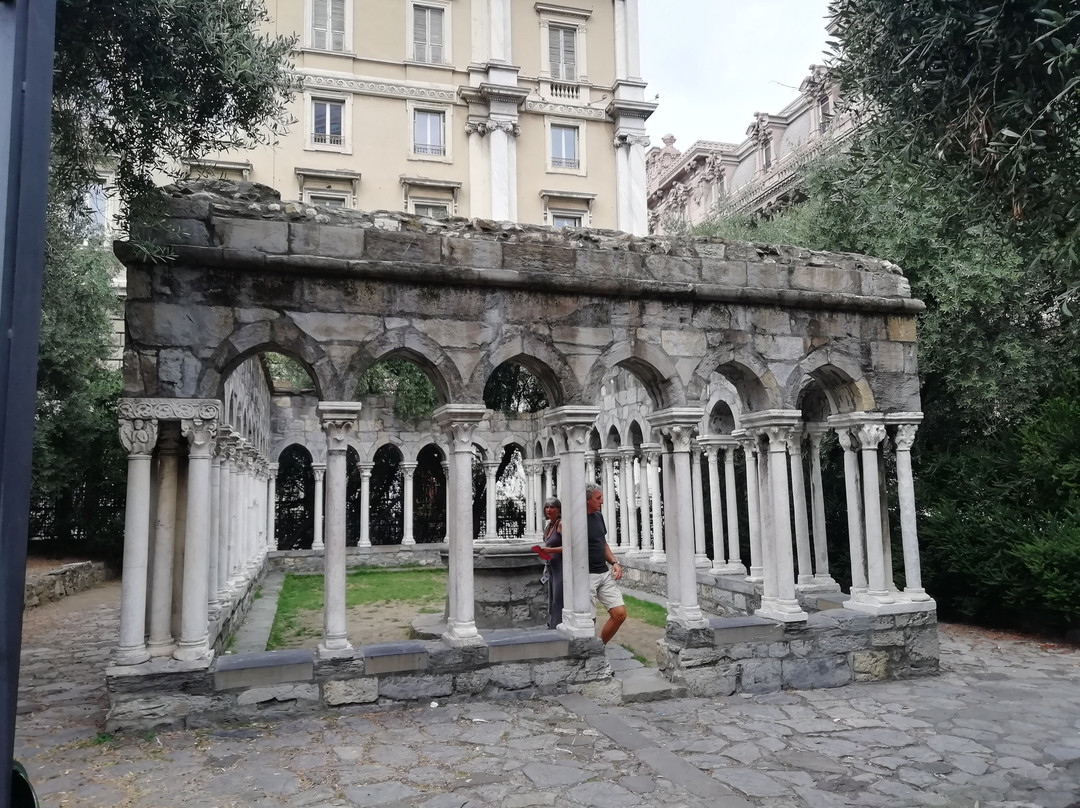 Piazza Dante-热那亚必去景点