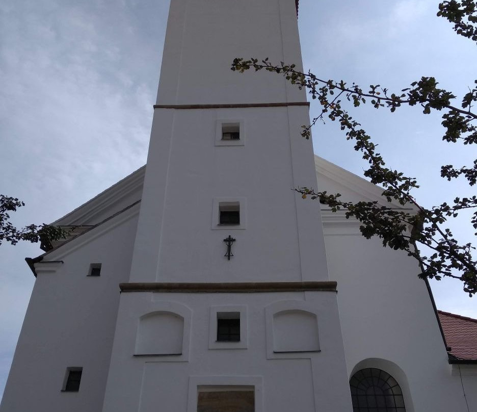 Master John Hus Temple-Uhersky Brod必去景点