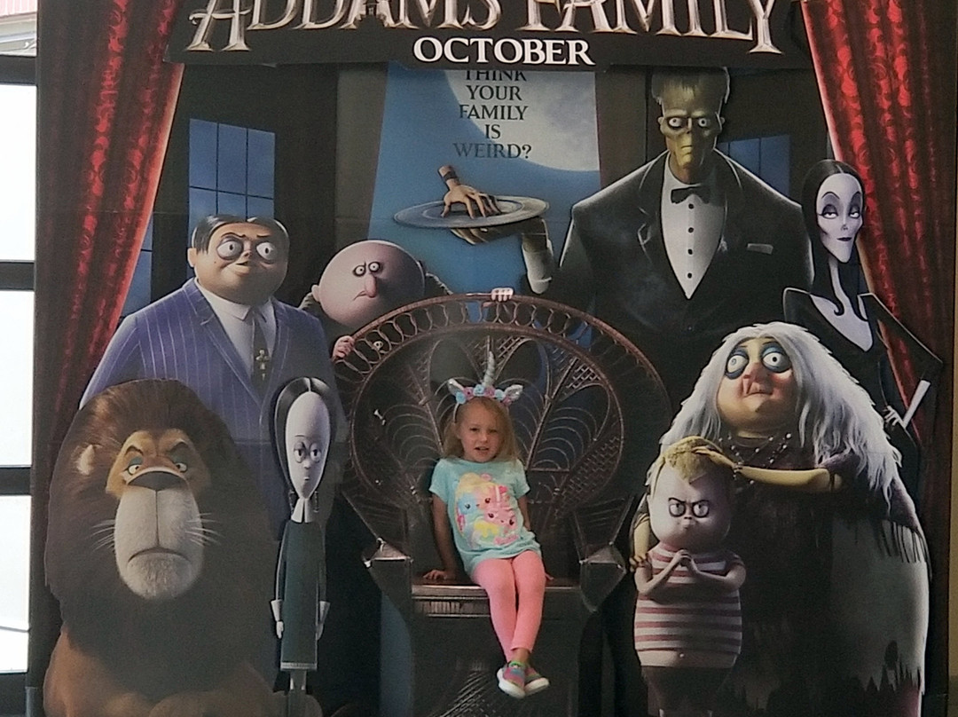 AMC South Barrington 24-South Barrington必去景点