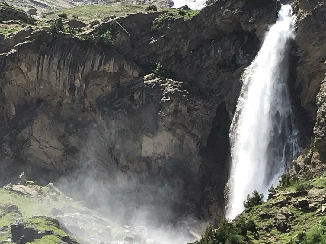 Cascada Del Cinca景点图片