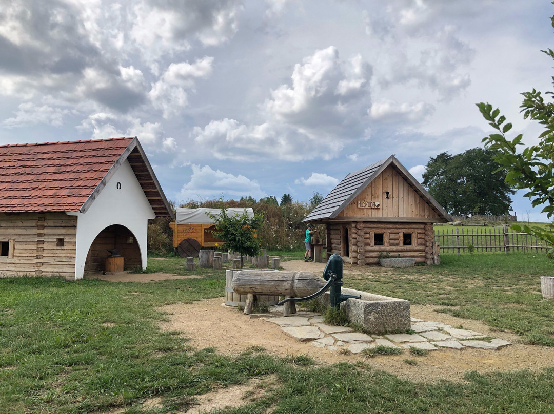 Zážitkový Park Zeměráj-Kovarov必去景点