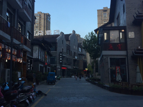 安吉亚朵酒店主图