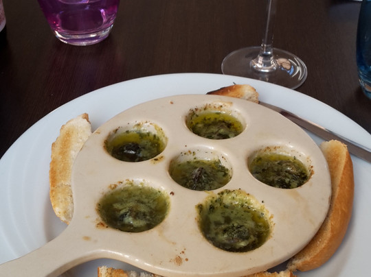 勃艮赌场酒店主图