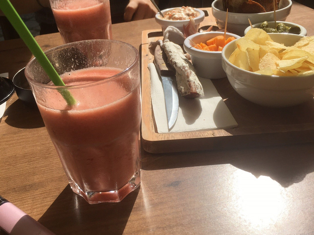 圣苏维尔老酒店主图