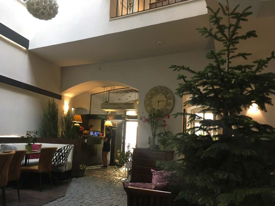 艾格尼丝公寓酒店主图