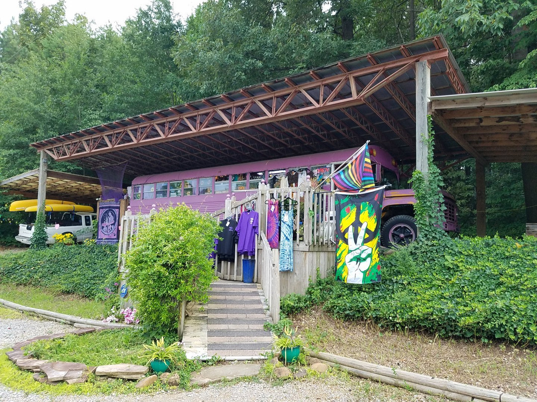 Ms. Be's Purple Bus-Ocoee必去景点