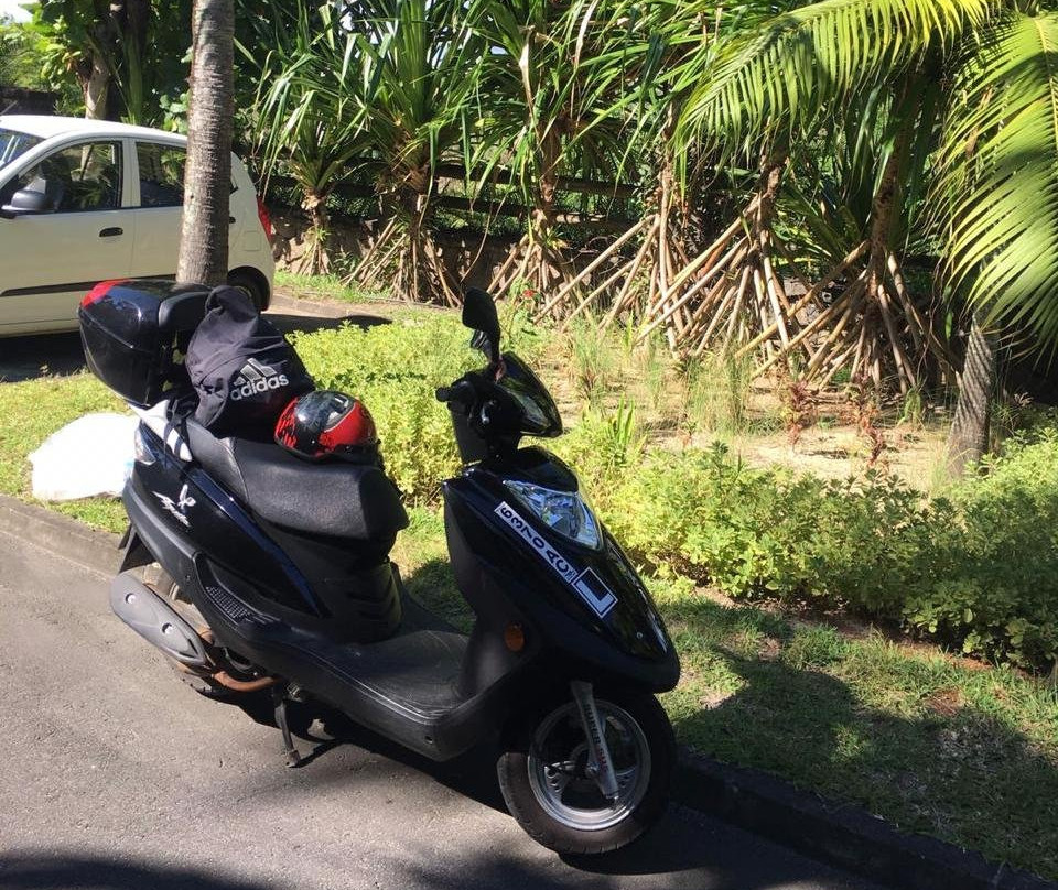 Scooters Des Iles Ltd-卓得多斯必去景点