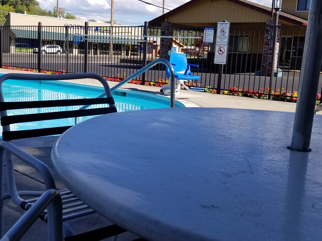 Klamath Motor Lodge主图