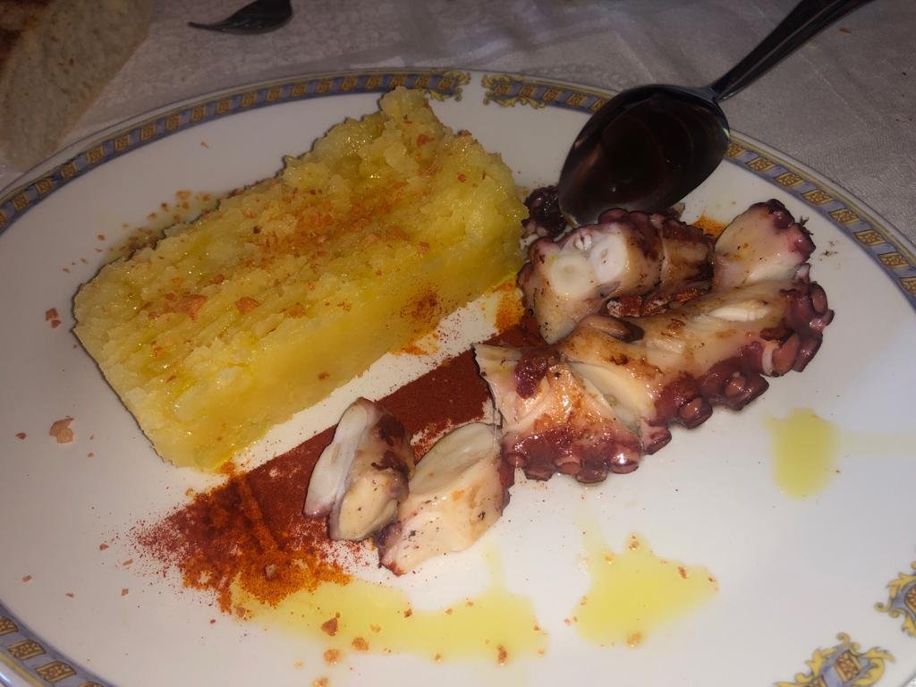 La Cerca Del Alcornoque-官方