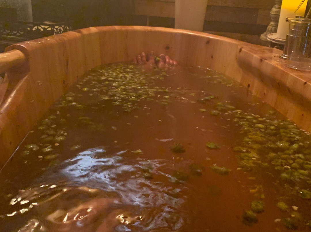 Hop in the Spa-Sisters必去景点