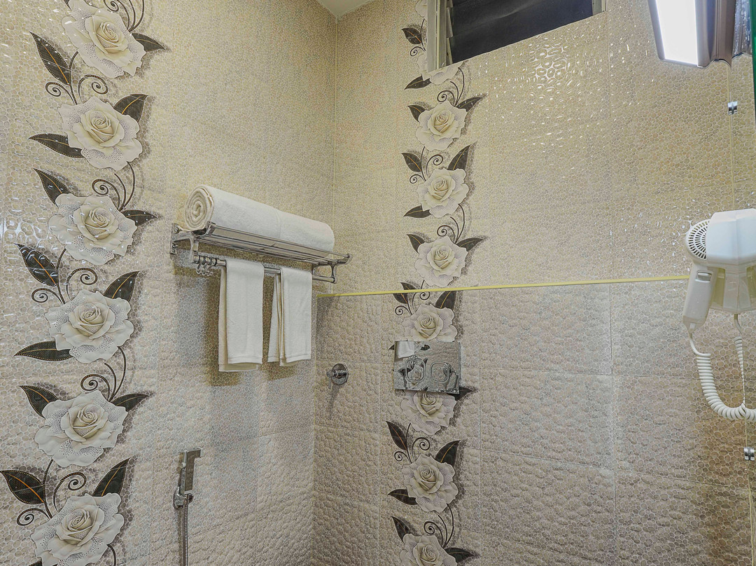 Capital O 33420 Hotel Ramraj Regency主图