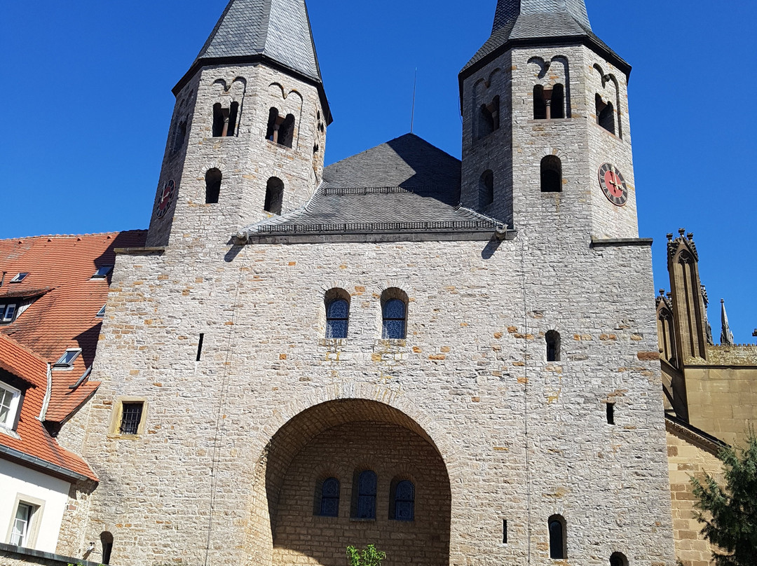 Ritterstiftskirche St. Peter-巴德温普芬必去景点