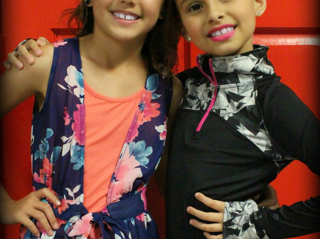 Red Button Escape-科勒尔斯普林斯必去景点