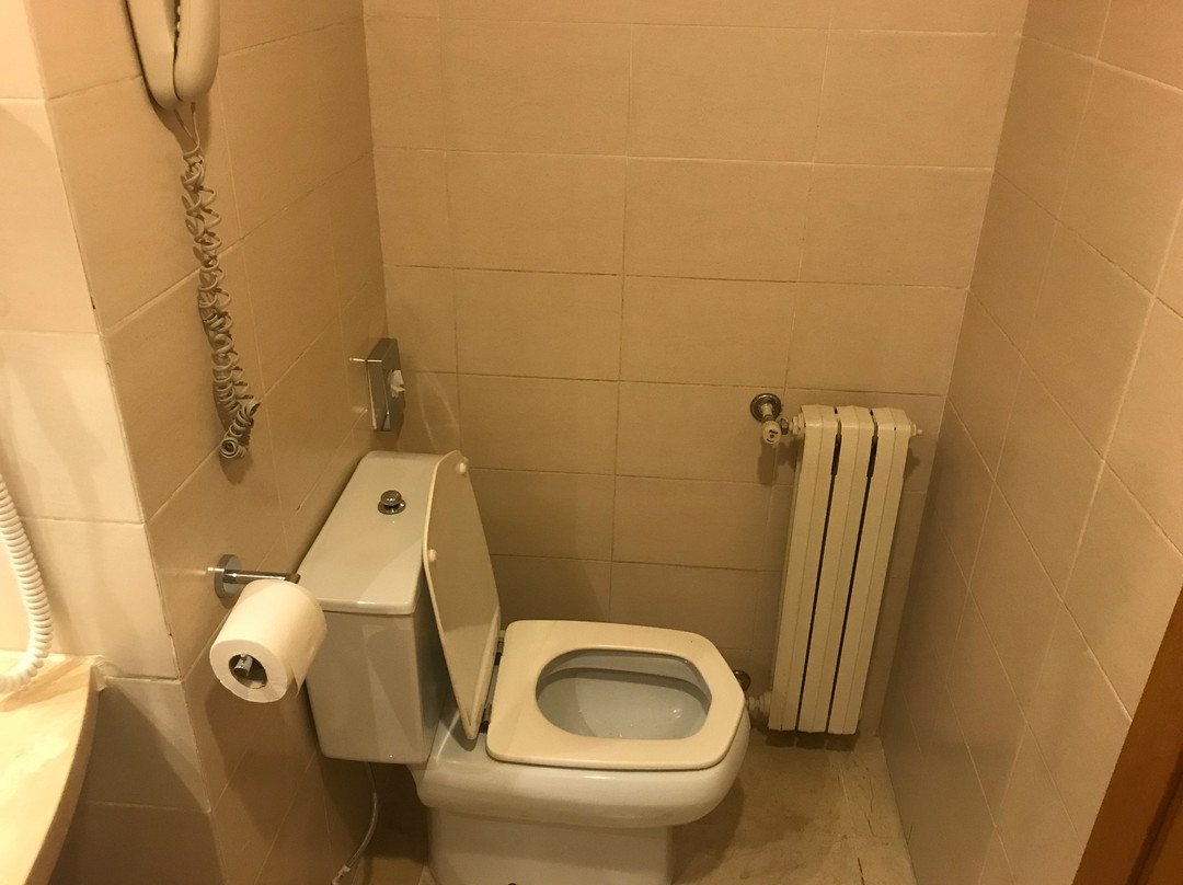 NH苏达德瓦伦西亚酒店主图