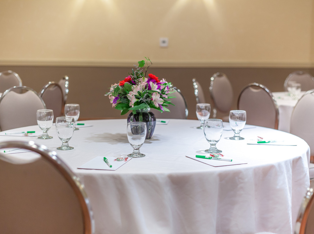 西基洛纳假日酒店主图