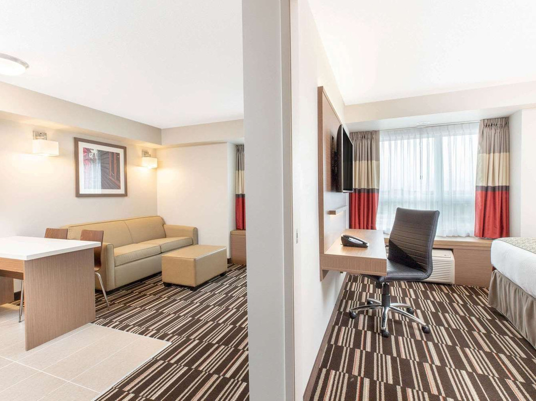 Microtel Inn & Suites by Wyndham Fort McMurray主图
