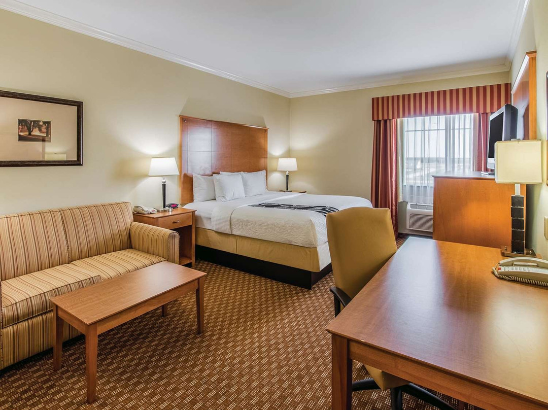 La Quinta Inn & Suites by Wyndham Bridgeport主图