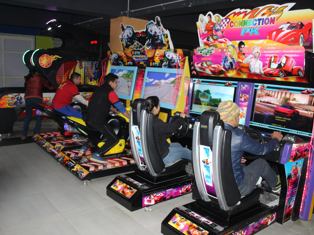 SkyJumper Trampoline Park - Shimla景点图片